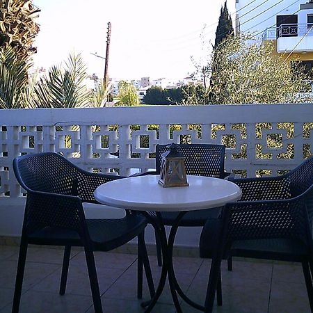 Panklitos Tourist Apartments Paphos Eksteriør bilde